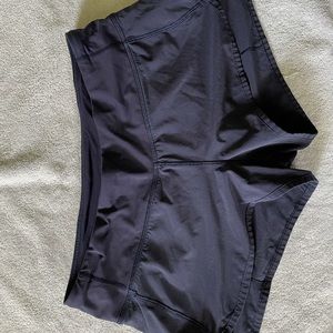 Lululemon Speed Up Shorts 2.5, size 6. DARK NAVY.